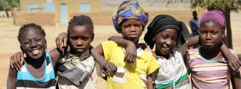 UNESCO ghi nhận những tiến bộ trong thúc đẩy giáo dục đối với trẻ em gái