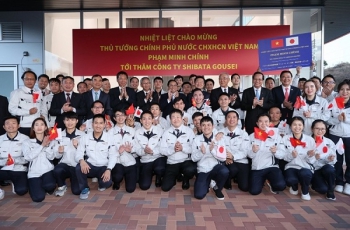 Thủ tướng thăm, động viên lao động Việt Nam tại Nhật Bản