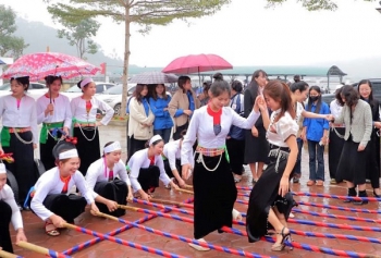 Ngày hội văn hoá, văn nghệ trong thanh niên dân tộc thiếu số và tín đồ tôn giáo TP Hà Nội