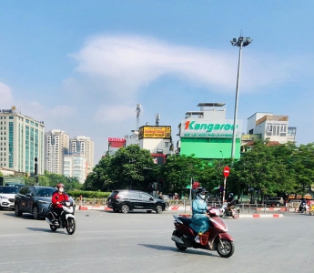 Hà Nội ngày nắng, chiều tối và đêm có mưa rào và dông vài nơi