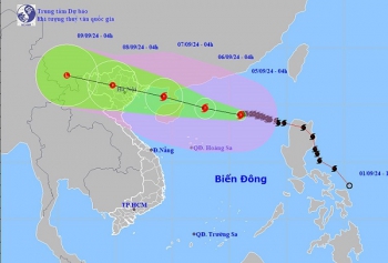 Bão số 3 mạnh cấp 15, giật cấp 17, biển động dữ dội