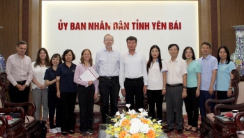 USAID hỗ trợ khẩn cấp trên 6 tỷ đồng cho nhân dân vùng bão lũ Văn Yên (Yên Bái)