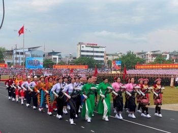 Phụ nữ Việt Nam không ngừng năng động, sáng tạo, tự tin tỏa sáng