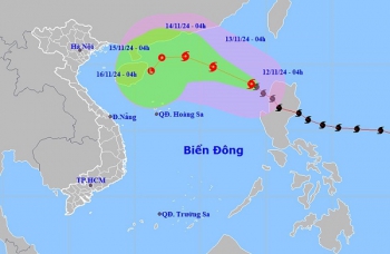 Bão Toraji vào Biển Đông trở thành cơn bão số 8