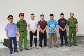 Khởi tố nhóm đối tượng sử dụng hóa chất độc hại để trồng giá đỗ