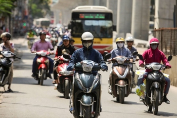 Miền Bắc và Trung Bộ tiếp tục nắng nóng, nhiều nơi vượt 38 độ C, chiều tối có mưa rào và dông