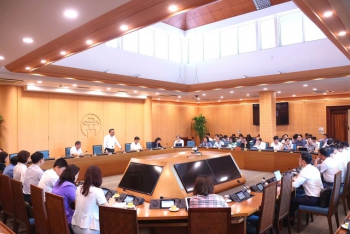 Ưu tiên giải quyết thủ tục hành chính cho người dân khi xã, phường đi vào hoạt động