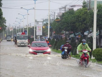 Thời tiết ngày 17/6: Bắc Bộ, Tây Nguyên, Nam Bộ mưa dông, Trung Bộ nắng nóng diện rộng
