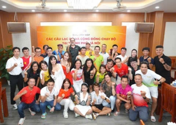 Lan tỏa tinh thần vượt trội qua các hoạt động gặp gỡ cộng đồng chạy bộ tại miền Bắc