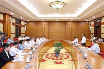 Kết luận số 185-KL/TW: Tăng cường lãnh đạo, chỉ đạo công tác tổ chức đại hội đảng bộ các cấp