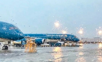 6 sân bay tạm đóng cửa, hàng loạt chuyến bay bị hủy trước khi bão Kalmaegi đổ bộ