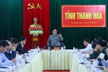 Thủ tướng Phạm Minh Chính làm việc với Thường trực Tỉnh uỷ Thanh Hóa