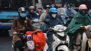 Miền Bắc nhiệt độ giảm sâu, Trung Bộ mưa lớn vẫn tiếp diễn