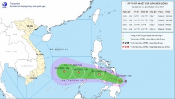 Không khí lạnh tăng cường, áp thấp nhiệt đới sắp vào Biển Đông