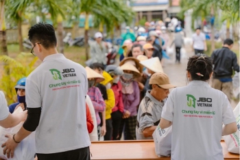 JBO Việt Nam chung tay hỗ trợ người dân miền Trung
