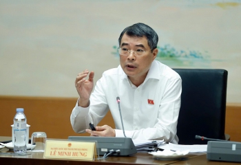 Thủ tướng Lê Minh Hưng đề nghị các đại biểu Quốc hội ủng hộ nâng ngưỡng chịu thuế với hộ kinh doanh