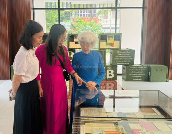 'Thanh xuân gửi lại': Lưu giữ ký ức và tri ân thế hệ cán bộ đi B