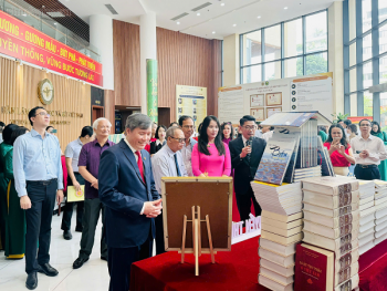 Kết nối truyền thống, khơi dậy sức mạnh văn hóa và văn học Việt Nam