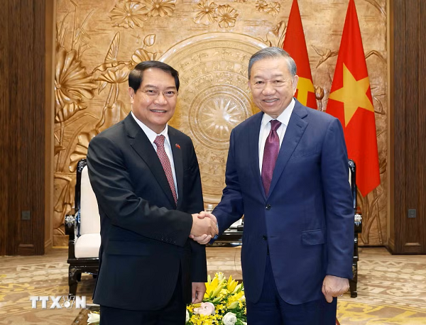Tổng Bí thư, Chủ tịch nước Tô Lâm tiếp Bí thư Thành ủy, Chủ tịch Hội đồng nhân dân Thủ đô Vientiane (Lào)