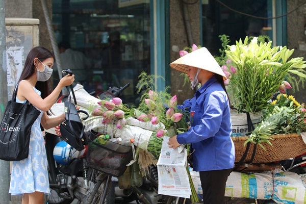 Mưa dông gia tăng ở phía Nam, Bắc Bộ tiếp tục ngày nắng