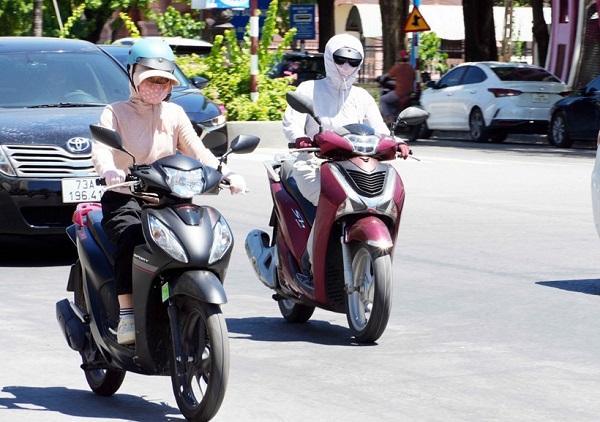 Bắc Bộ nắng nóng, Nam Bộ chiều tối có mưa